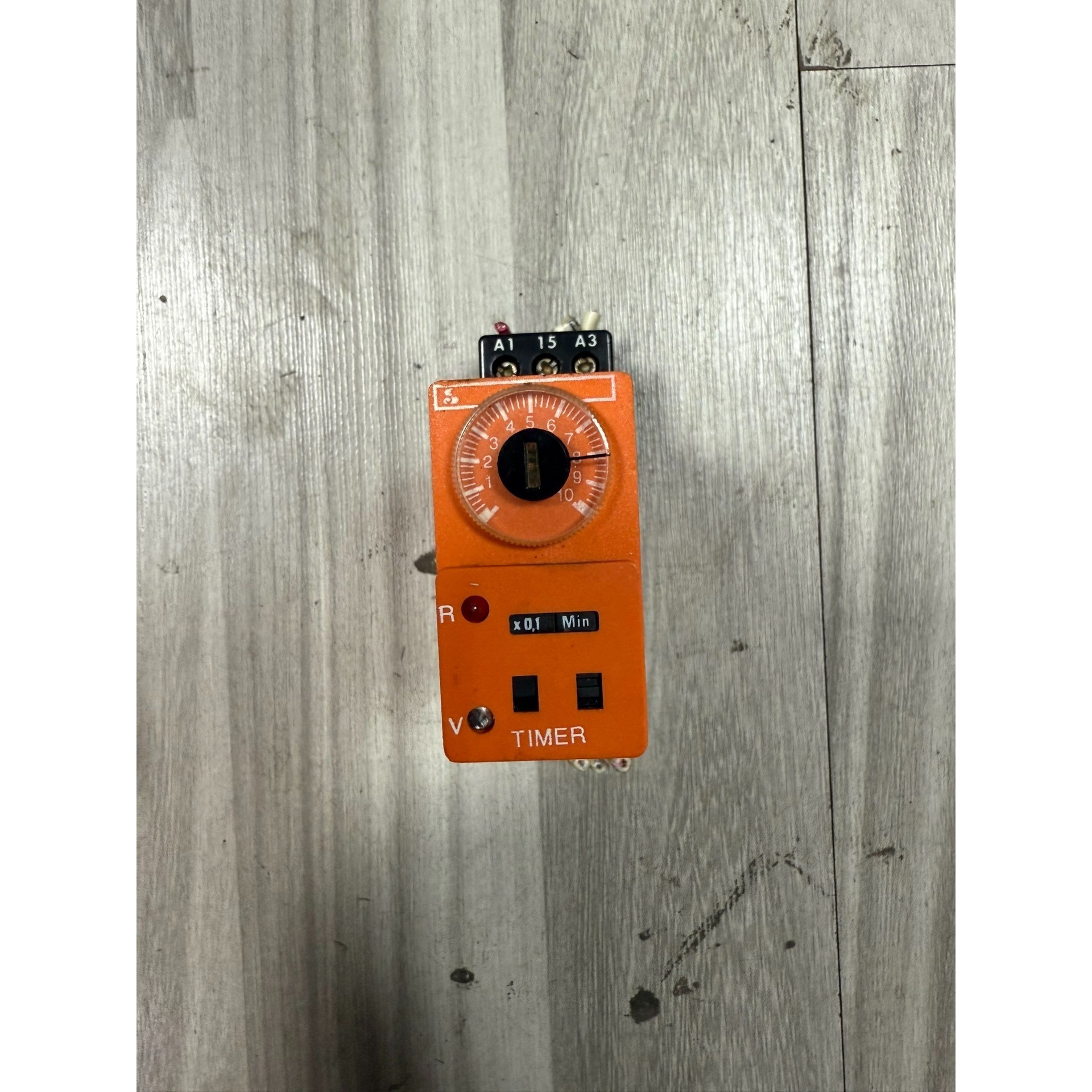 法国Syrelec时间继电器,型号BAR U,支持110V