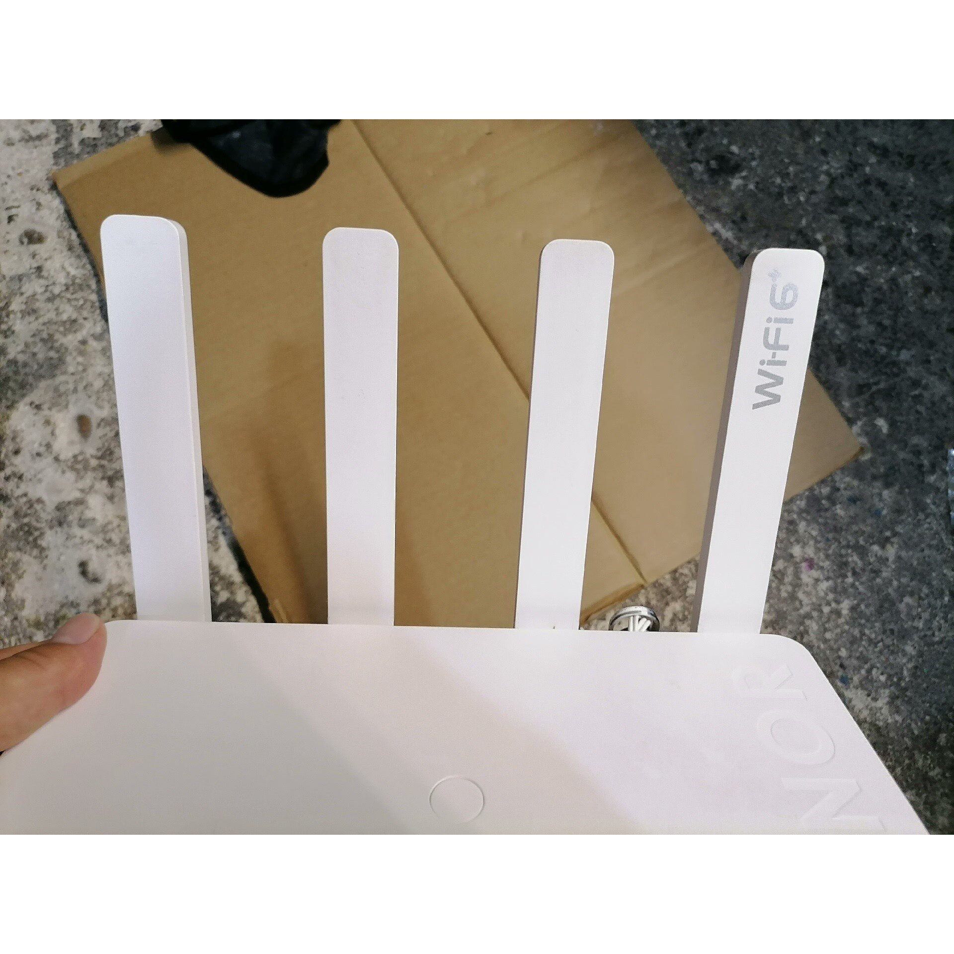 荣耀XD27电信无线Wifi6路由器,成色如图,功能完好