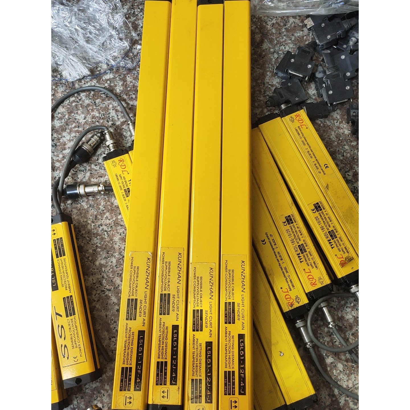 上海坤展安全光幕安全光栅LSL51-12F-4-J