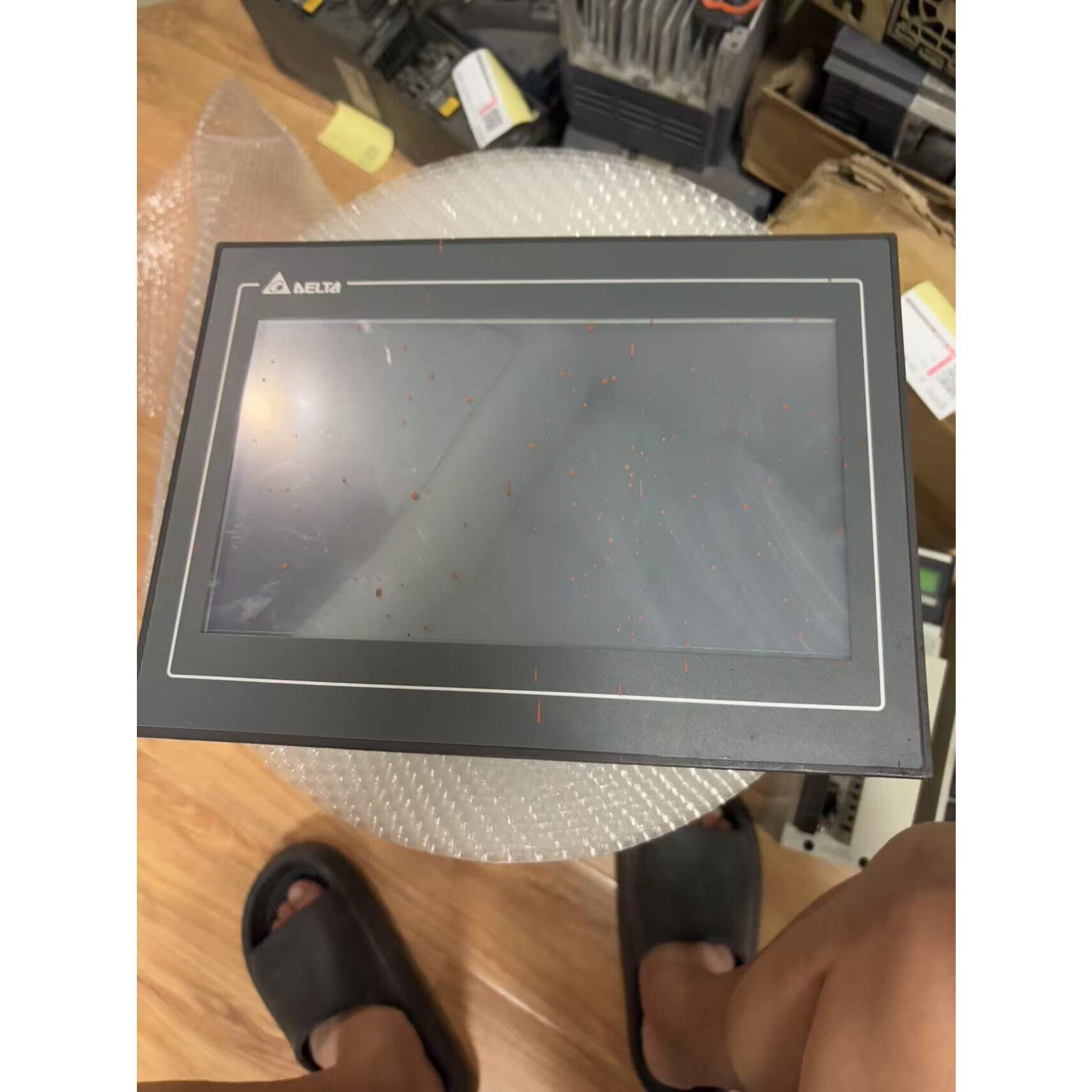 DOP-110CS二手拆机台达触摸屏实物图拍摄包好用