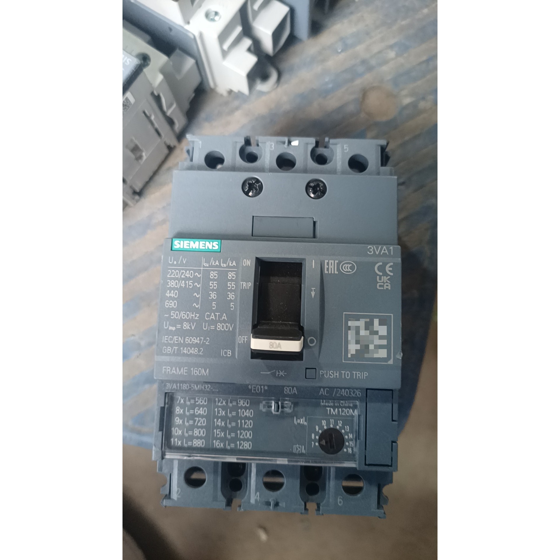 断路器,型号为3V1A1180-5MH32-0AA0