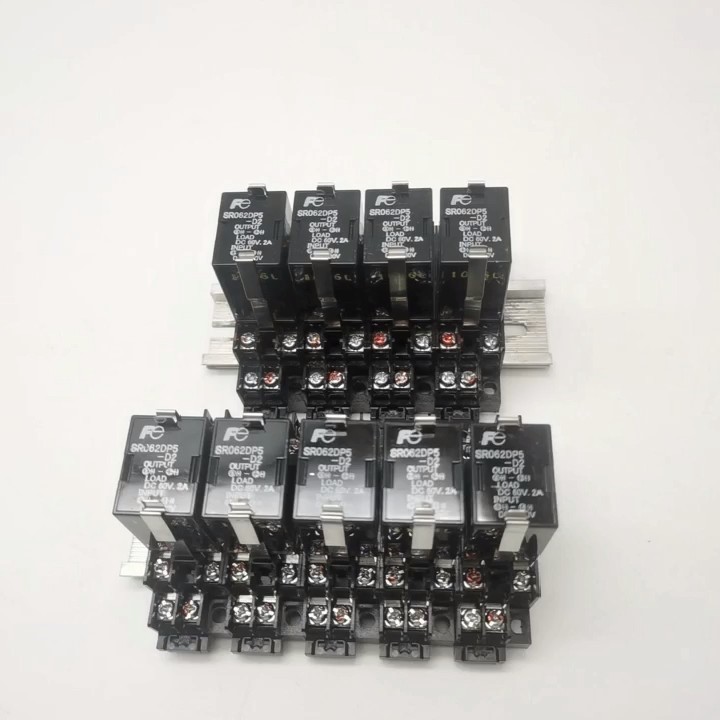 原装正品继电器SR062DP5-D2+底座TP58X1