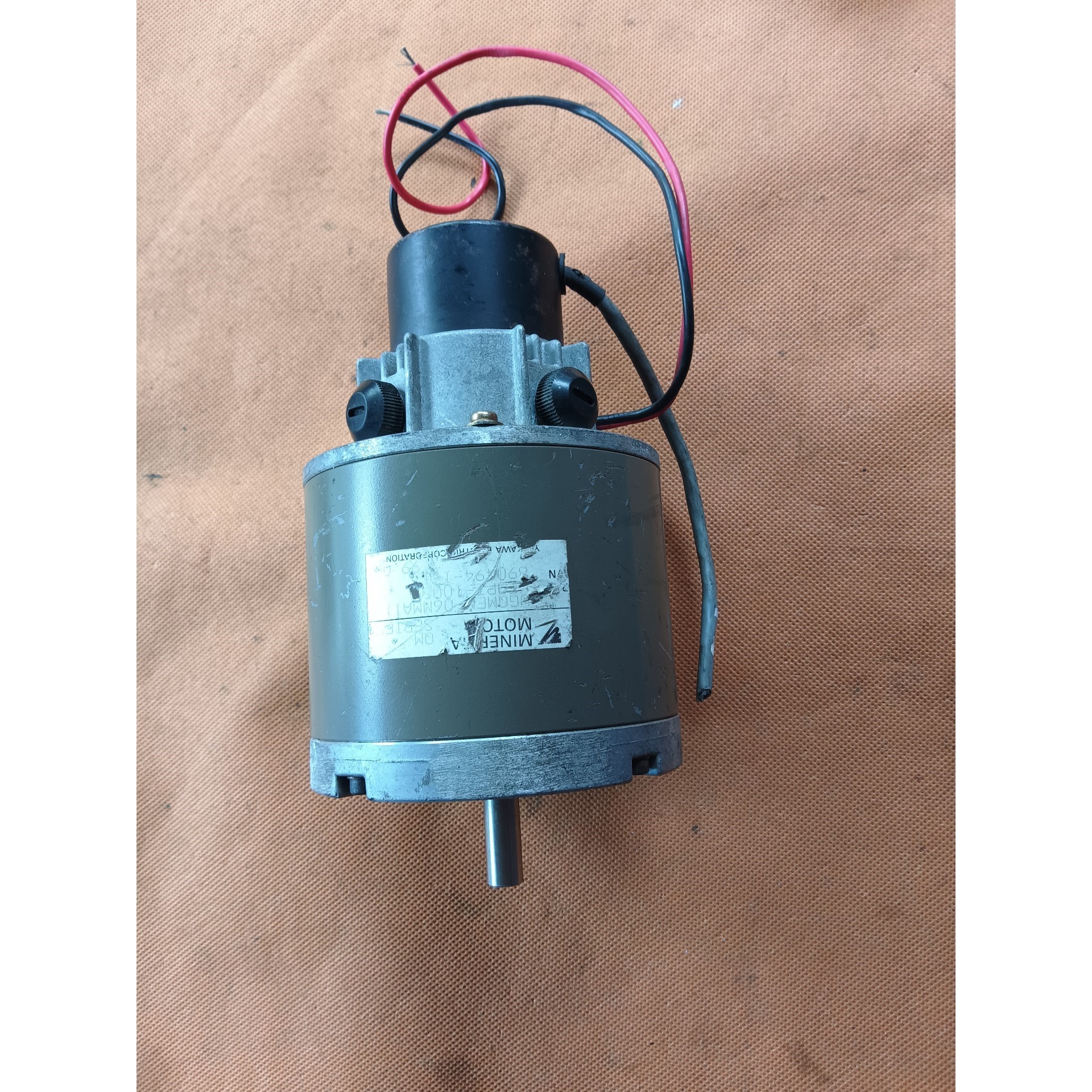 24V日本安川直流伺服电机UGQMEM-06MMA11  直