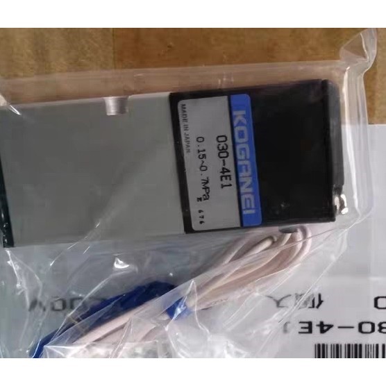 小金井KOGANEI气缸,型号PBDA10X15,1只