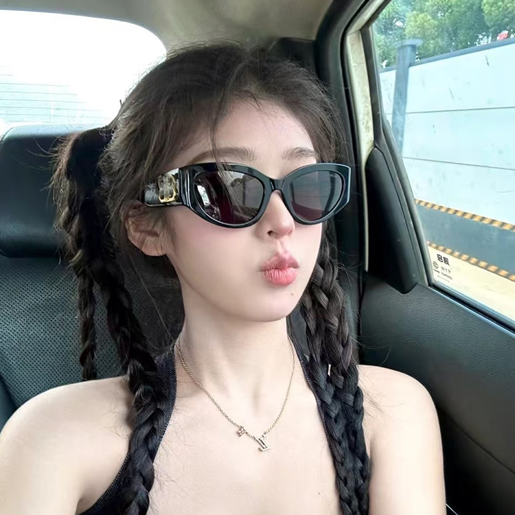 猫眼墨镜复古女款方圆脸2025新款太阳眼镜防紫外线高级感大框近视