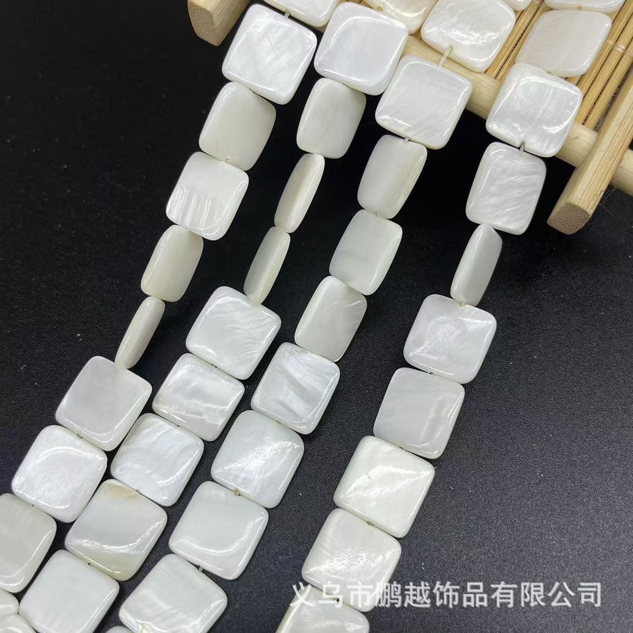 2025厂家直销淡水贝贝壳10-15MM正方形贝壳DIY发饰项链手链配饰