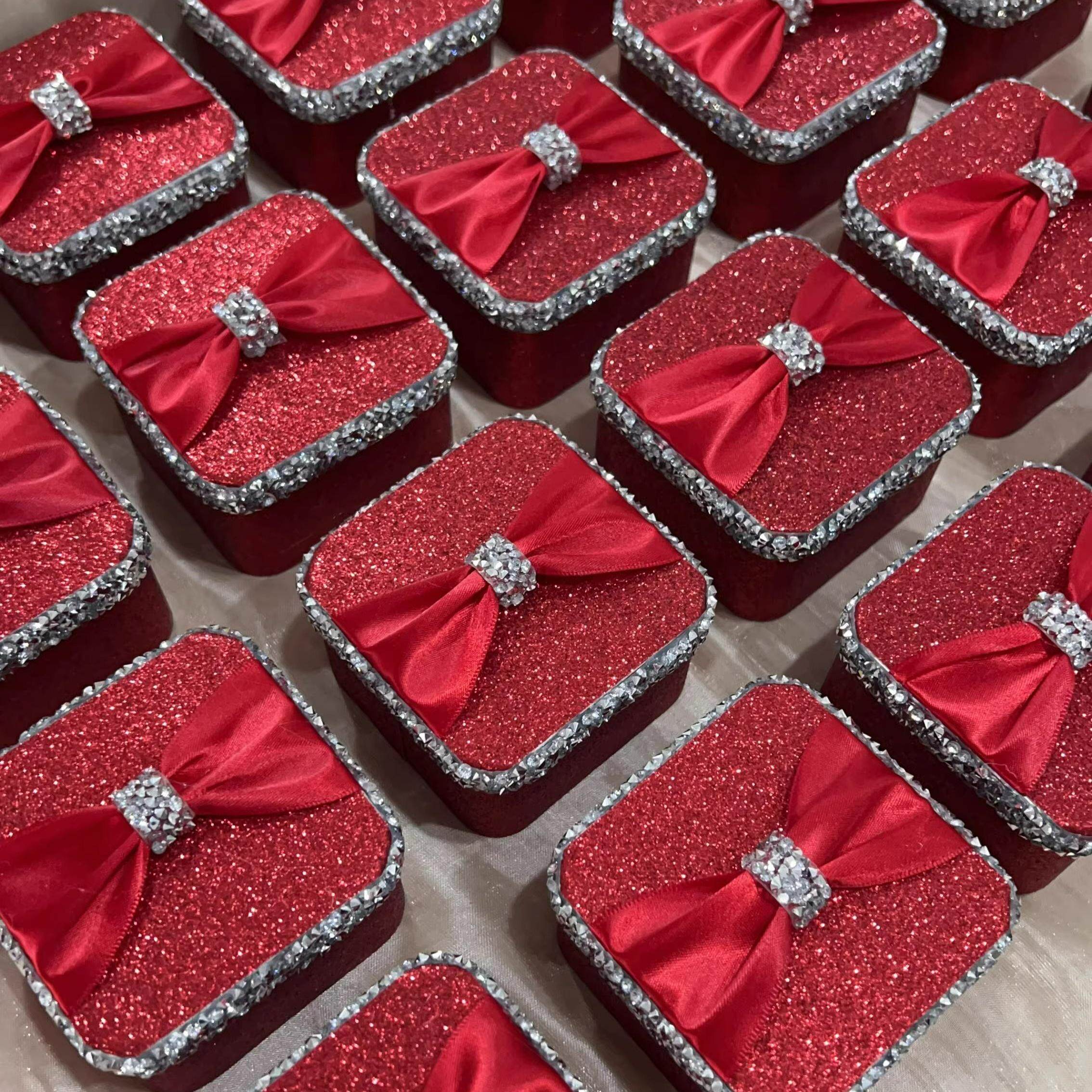 新款欧式结婚喜糖盒子方形婚礼免折叠糖盒高级感伴手礼盒定制大号