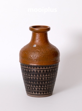 瑞典/中古｜UE Mari Simmulson 限定版 浮雕 花瓶  16*25cm