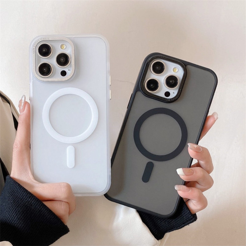 肤感磨砂透黑磁吸壳适用苹果15promax手机壳iPhone16pro小众14男11女款16plus高级感13耐脏12防摔16pro保护套
