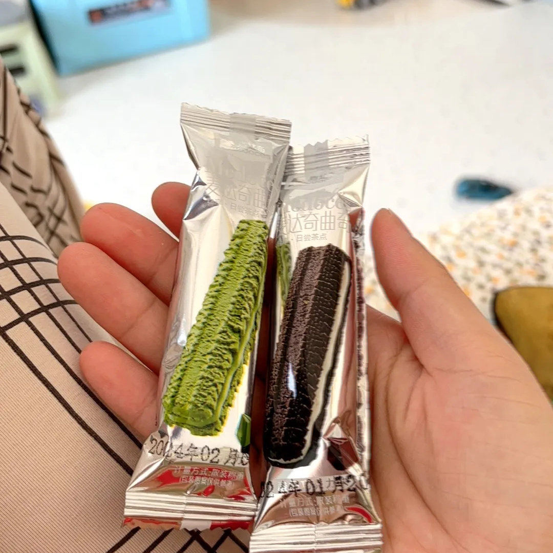 曲奇巧克力夹心饼干网红手工儿童早餐糕点小吃抹茶散装零食大礼包