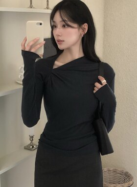 韩国reine设计感t恤斜露锁骨女式官网代购夏秋季修身外穿上衣