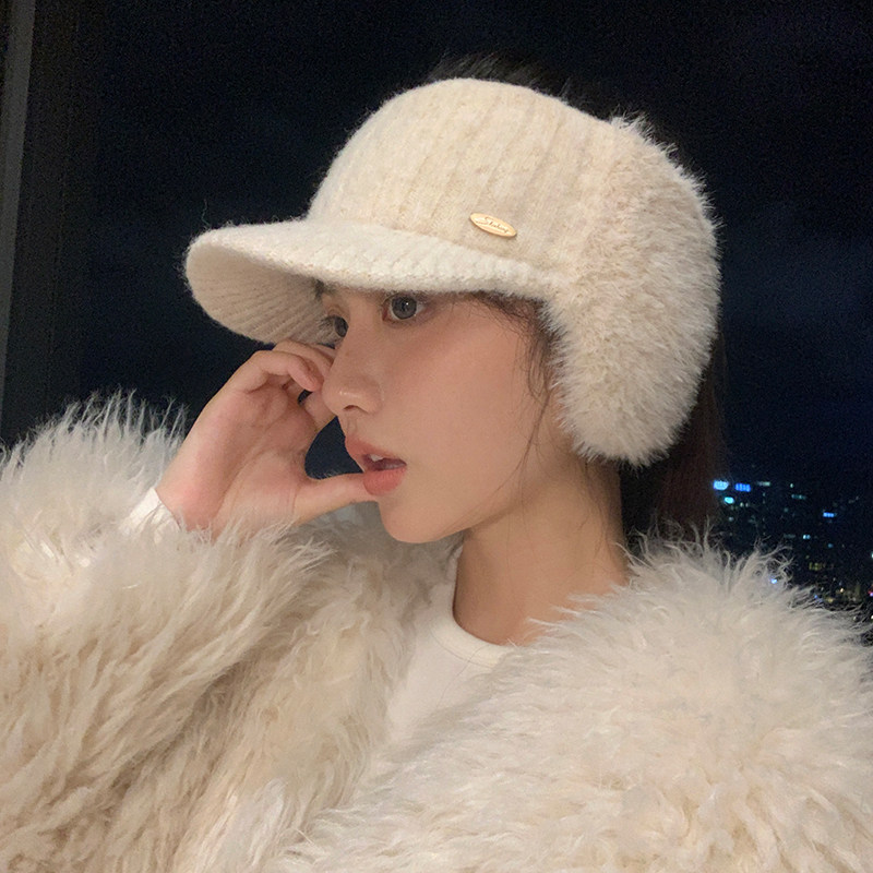 冬季空顶鸭舌帽韩版秋冬季帽子女款可扎马尾显脸小加绒护耳保暖帽