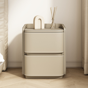 实木床头柜家用卧室窄小马鞍皮2025新款现代简约轻奢高级感