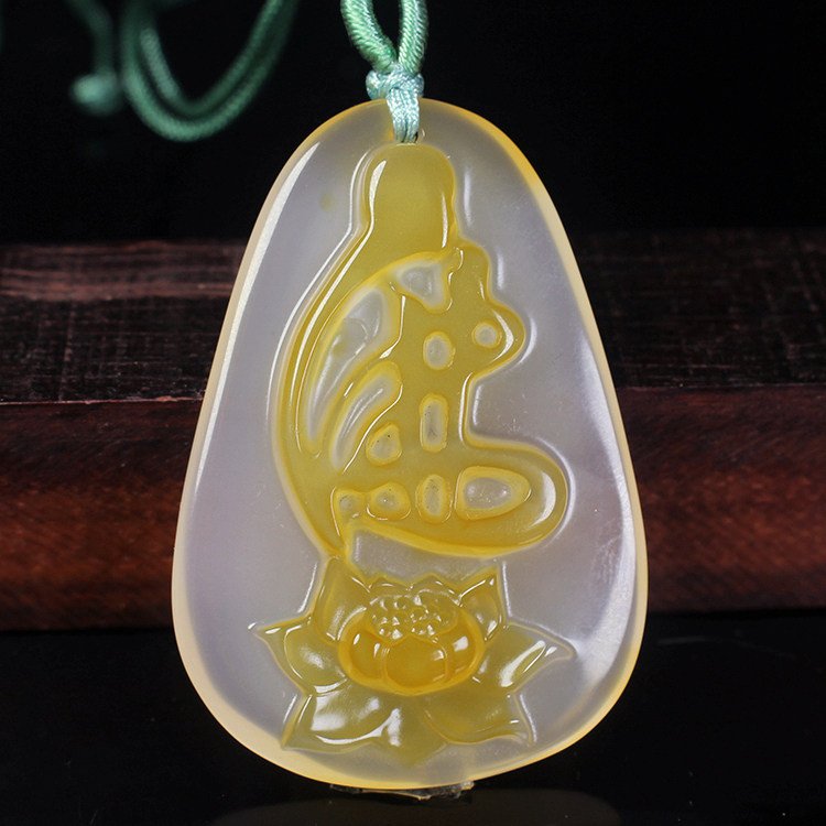 天然玛瑙挂件莲花佛玉项坠荷花