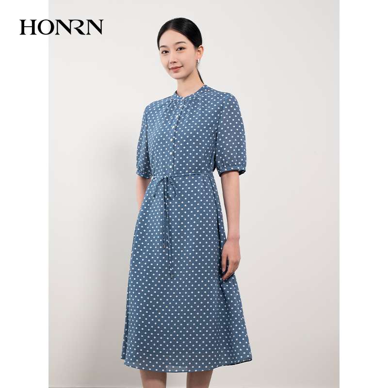 HONRN/红人蓝色波点裙子小众设计收腰显瘦连衣裙女夏季HH22OL545