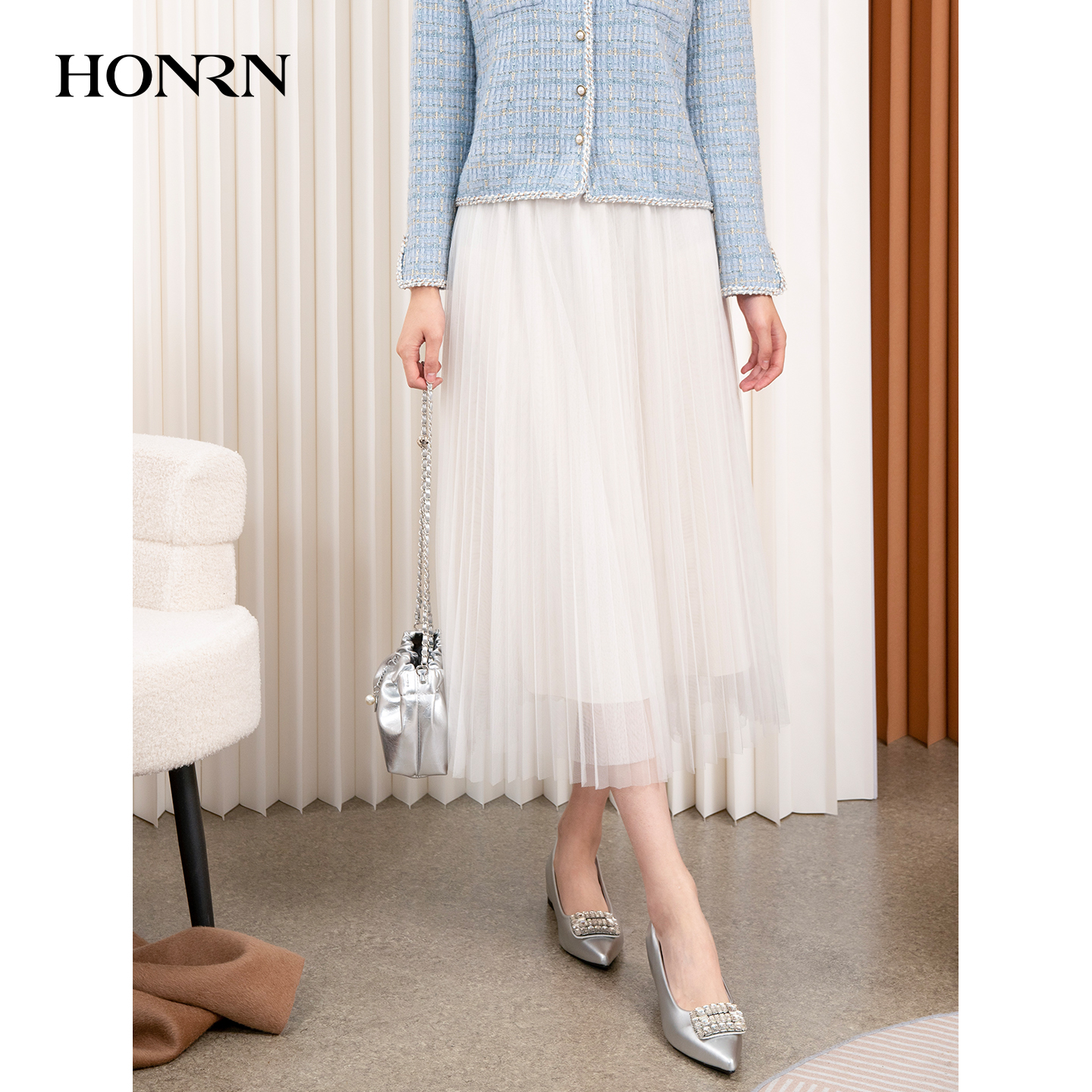 HONRN/红人白色松紧腰百褶半身裙