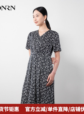 HONRN/红人黑白色印花v领短袖收腰显瘦a字连衣裙女夏HH22OL645