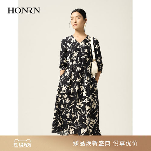 红人V领收腰印花裙，丝棉透气