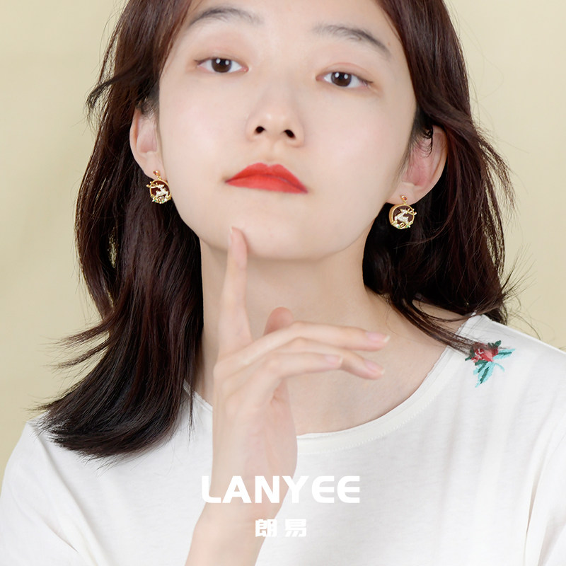LANYEE九色鹿耳环女轻奢小众精致可爱钉镶红玛瑙宝石新中式耳饰品