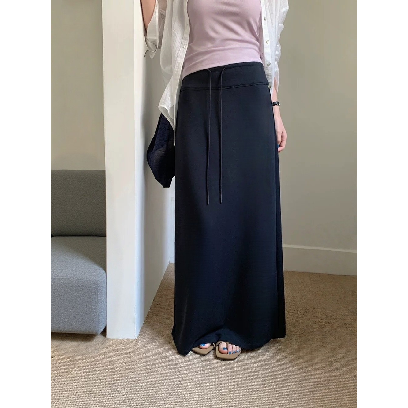 柔软丝滑垂顺抽绳松紧腰半身裙2025新款弹力面膜天丝开衩直筒b135