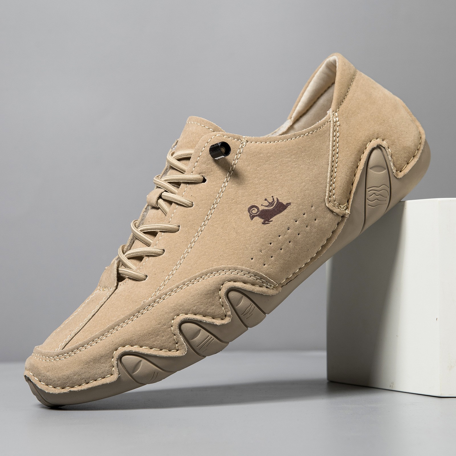 爆款男鞋低帮男女士休闲鞋子马丁鞋男八爪鱼大码鞋子豆豆鞋xc99