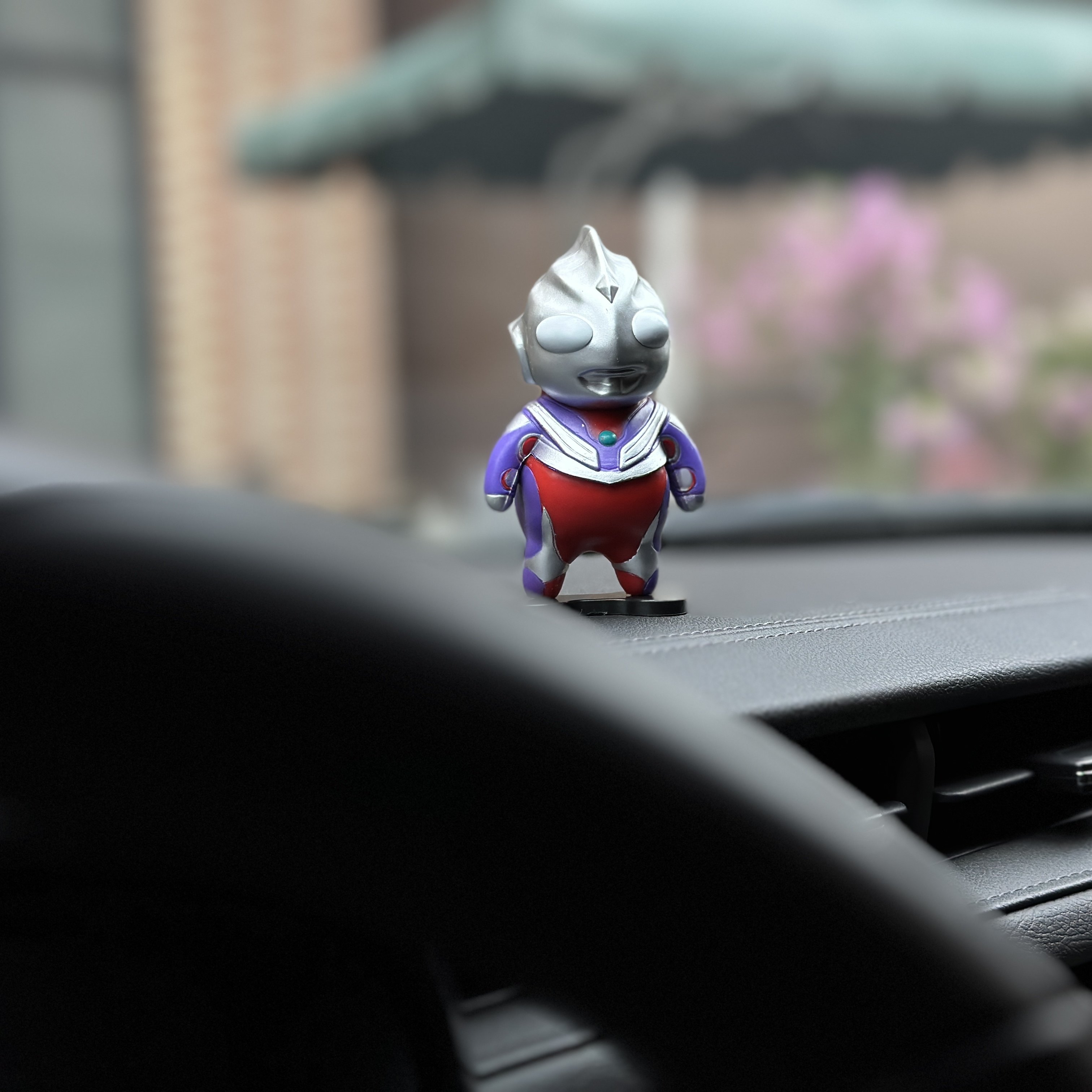 汽车摆件迪迦奥特曼卡通手办公仔车载中控台装饰可爱呆萌个性车内
