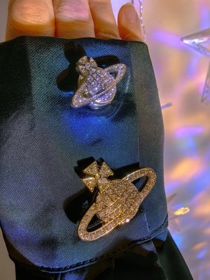 INS博主同款XI太后闪钻土星标识免缝衬衫纽扣袖扣氛围感装饰扣