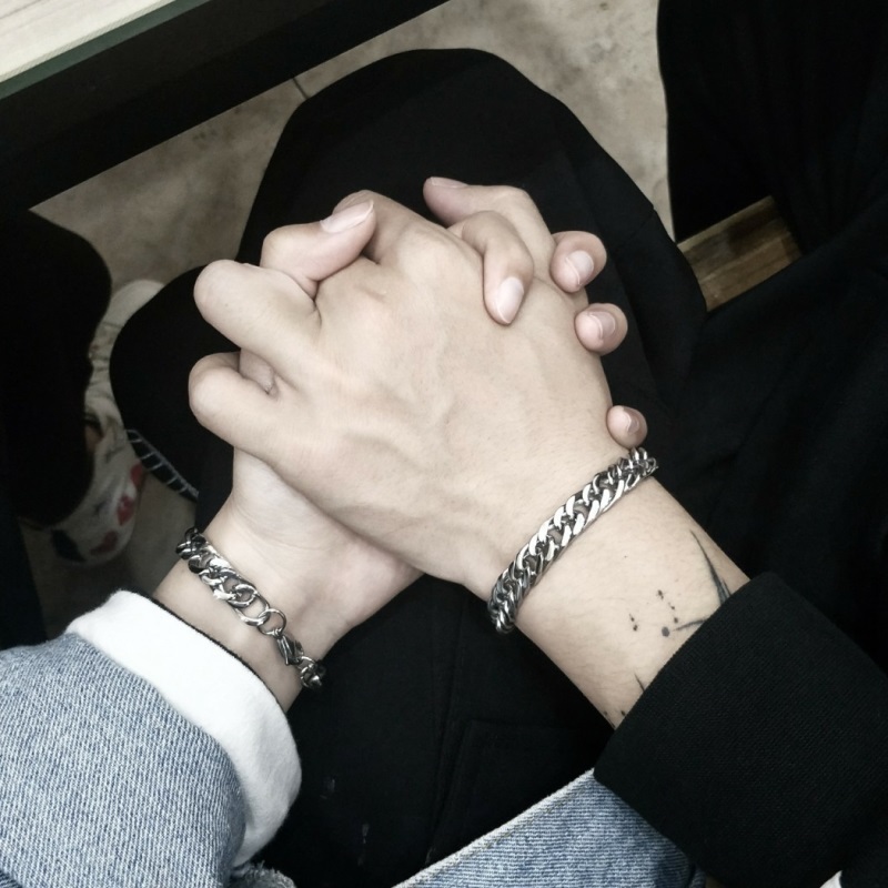 男生手链钛钢韩版嘻哈个性气质潮街头手饰情侣蹦迪装备首饰手链男