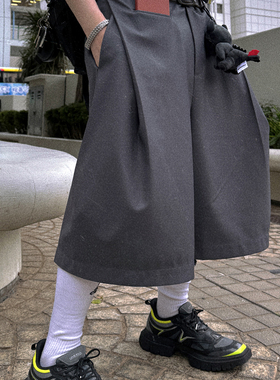 Aurocean 学院少年深灰色西装短裤 大收褶廓形弯刀宽松大版休闲裤