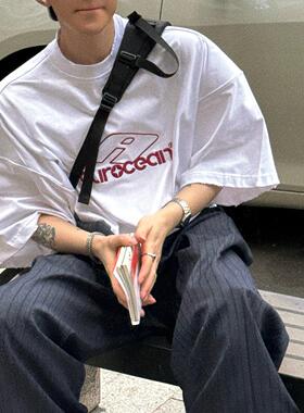 Aurocean 经典红标刺绣T恤 宽肩廓形重磅纯棉破损做旧白色短袖