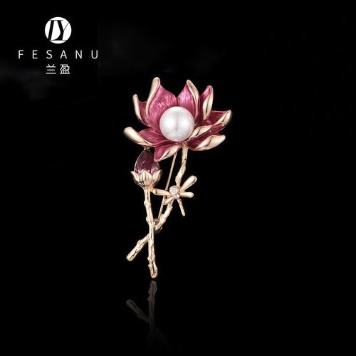 兰盈奥地利水晶荷花胸针轻奢小众