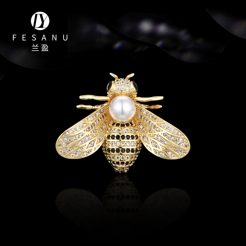 兰盈奥地利水晶原创趣味个性胸针2025年新款秋冬领针女小蜜蜂胸花