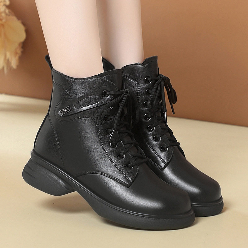 撤柜马丁靴女款冬季加绒保暖短靴真皮棉鞋羊毛靴子防滑皮毛一体雪