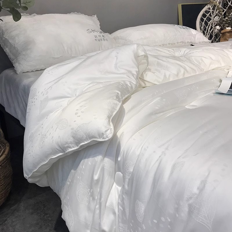 히알루 론산 미용 이불 자카드 핫 다이아몬드 5 성급 호텔 부드러운 이불 더블 가을 겨울 이불 코어 두꺼운 이불