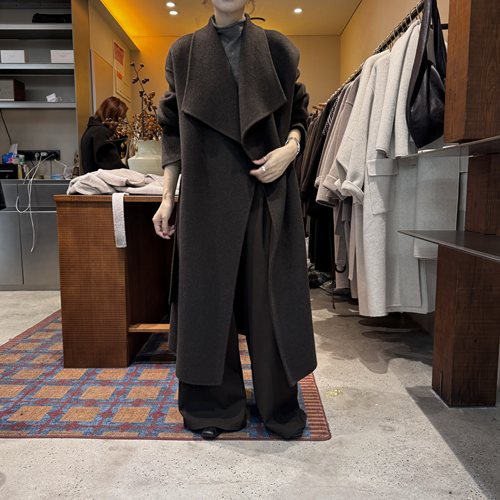 MOOTEA韩版冬季新款气质高级感大翻领收腰系带长款羊毛大衣外套女