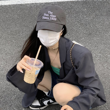 【潮流方程式】时尚百搭显脸小灰色字母刺绣鸭舌帽软顶棒球帽子女