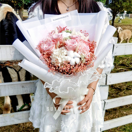 永生花白色网纱玫瑰花束绣球花情人节圣诞节礼物婚礼求婚生日纪念