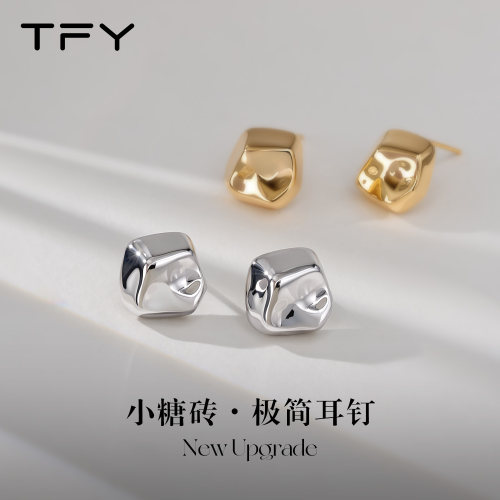 巨好看独特漂亮小方糖耳钉2026新款爆款高级感轻奢日常百搭精致女