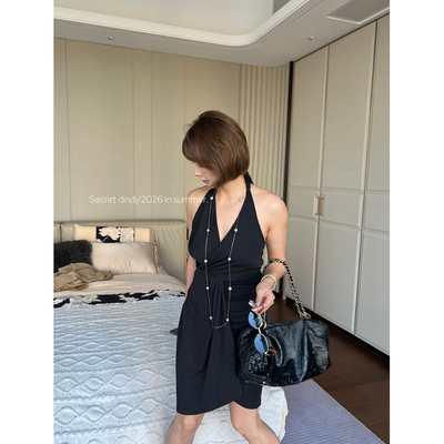 SECRET DINDI 姐感 挂脖修身不规则连衣裙休闲气质显瘦优雅高级感