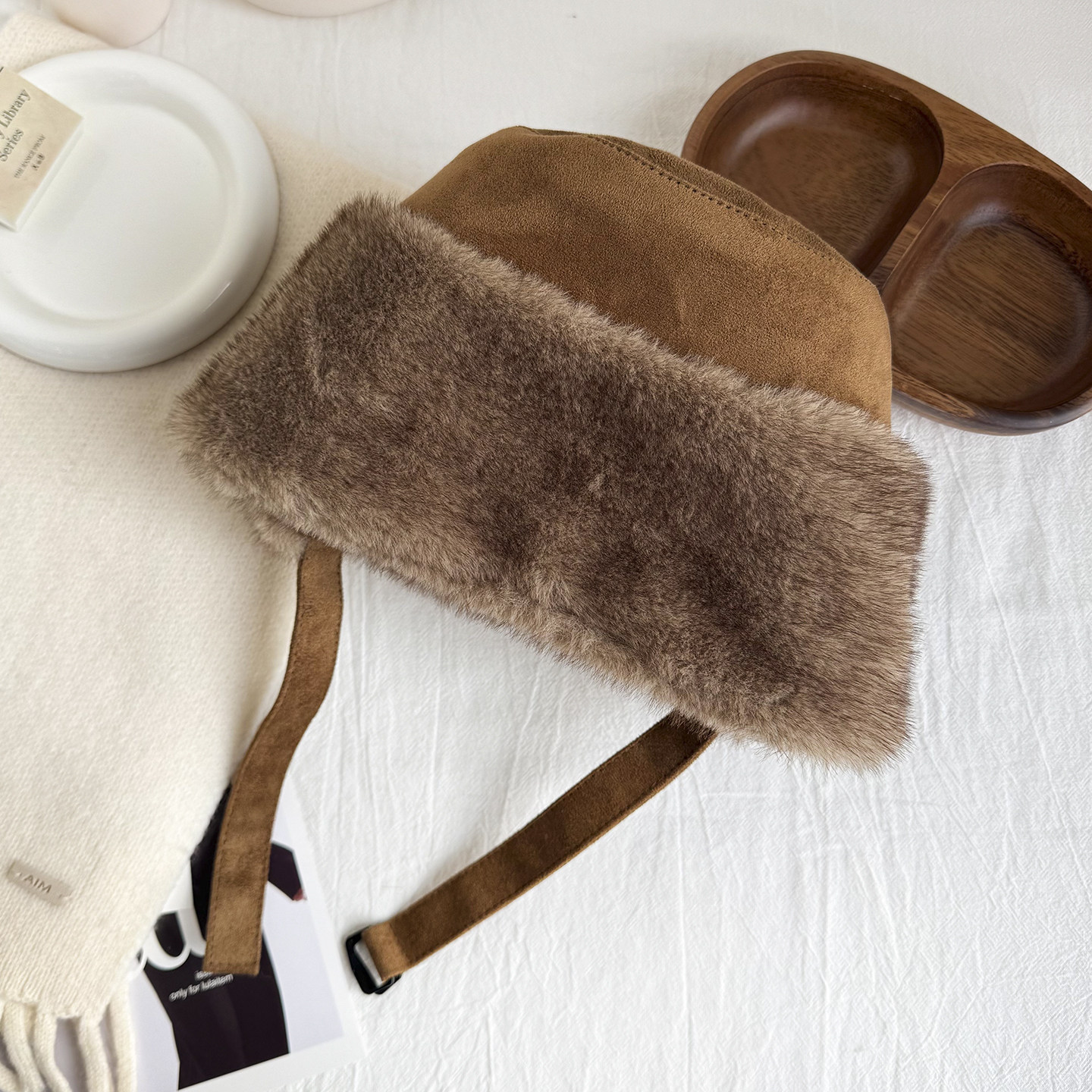 秋冬保暖毛绒雷锋帽女包头蒙古帽复古麂皮绒加厚护耳帽子防寒帽子