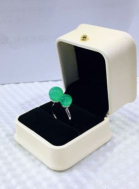 珠宝天然澳洲玉白金戒指