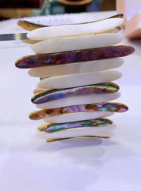 珠宝幻彩饰品工艺精湛手钏鲍鱼贝