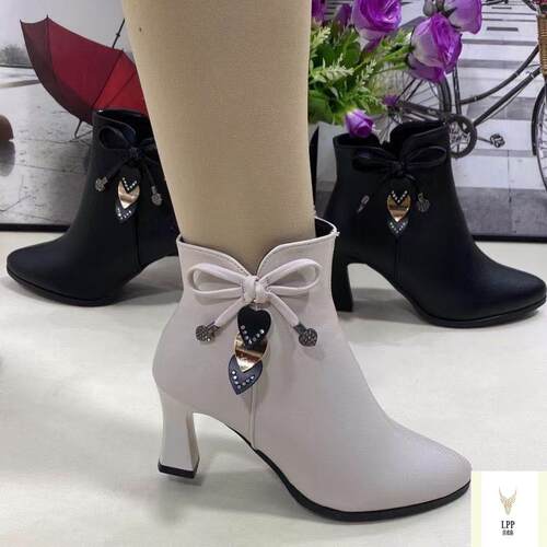 清仓秋冬加绒尖头软底高跟女短靴