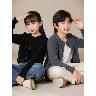 中灰色男女通用基础包装圆领常规