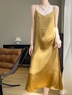 法式醋酸吊带连衣裙女夏高级感缎面提花裙子显瘦气质背心吊带长裙