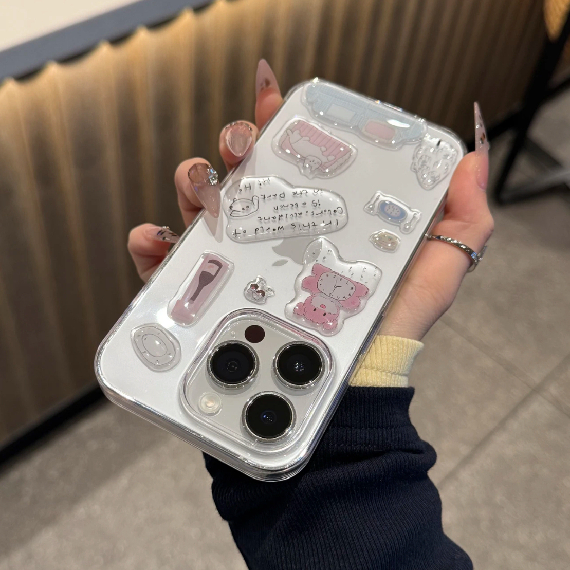 可爱贴纸小熊适用苹果16pro手机壳iPhone15promax新款13华为mate60荣耀防摔12/11小米14透明vivo全包oppo软壳