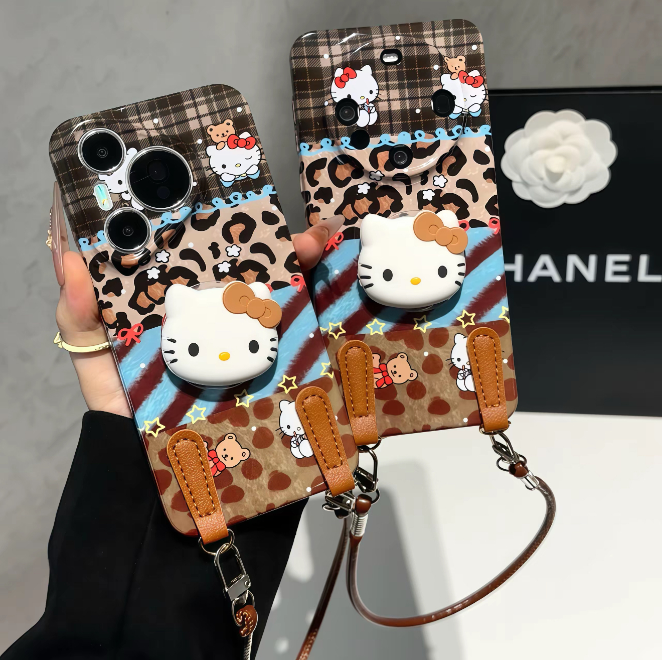 高级感拼纹个性凯蒂支架手机壳