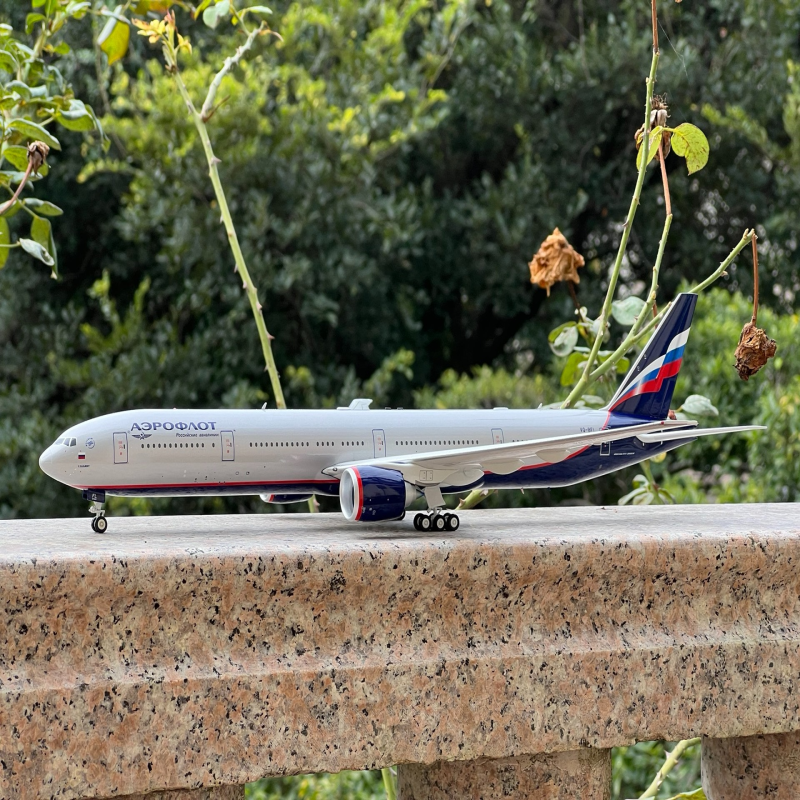 高品质飞机模型！Inflight 1:200 俄罗斯航空波音B777-300ER尺寸