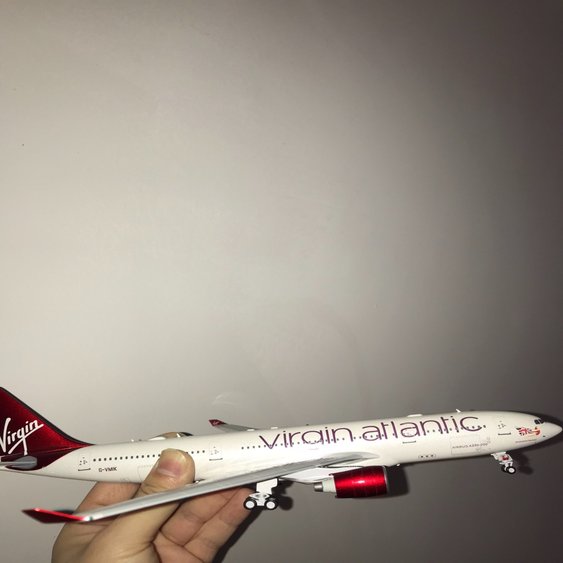 IF英国维珍大西洋航空空客A332飞机模型:主色调为珍珠白色,配