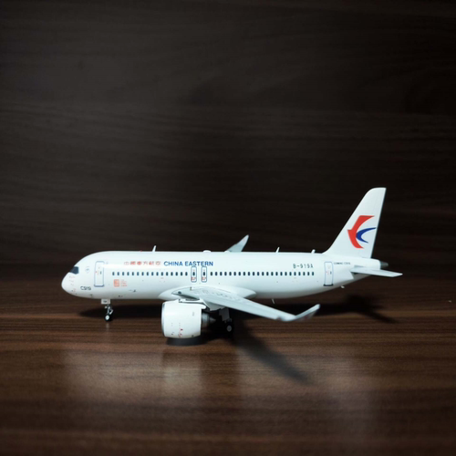 JCwings飞机模型 1/200 中国东方航空 C919飞机模型 B-919A基本